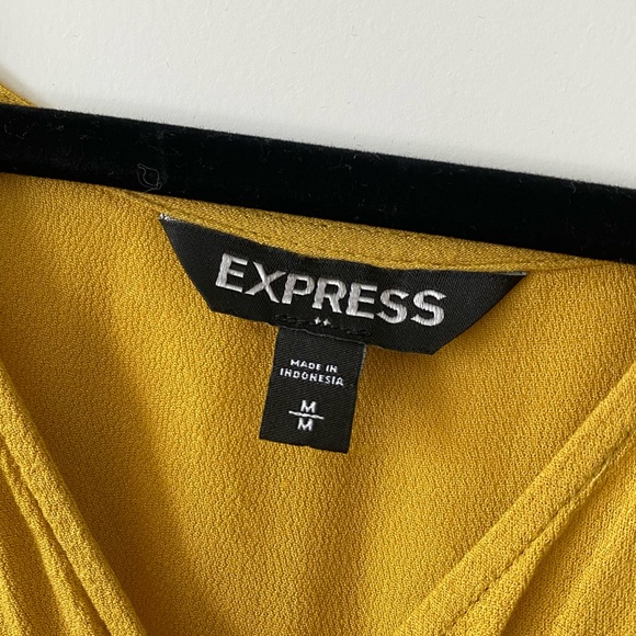 Women’s Express Long Sleeved Yellow Blouse - Picture 3 of 4